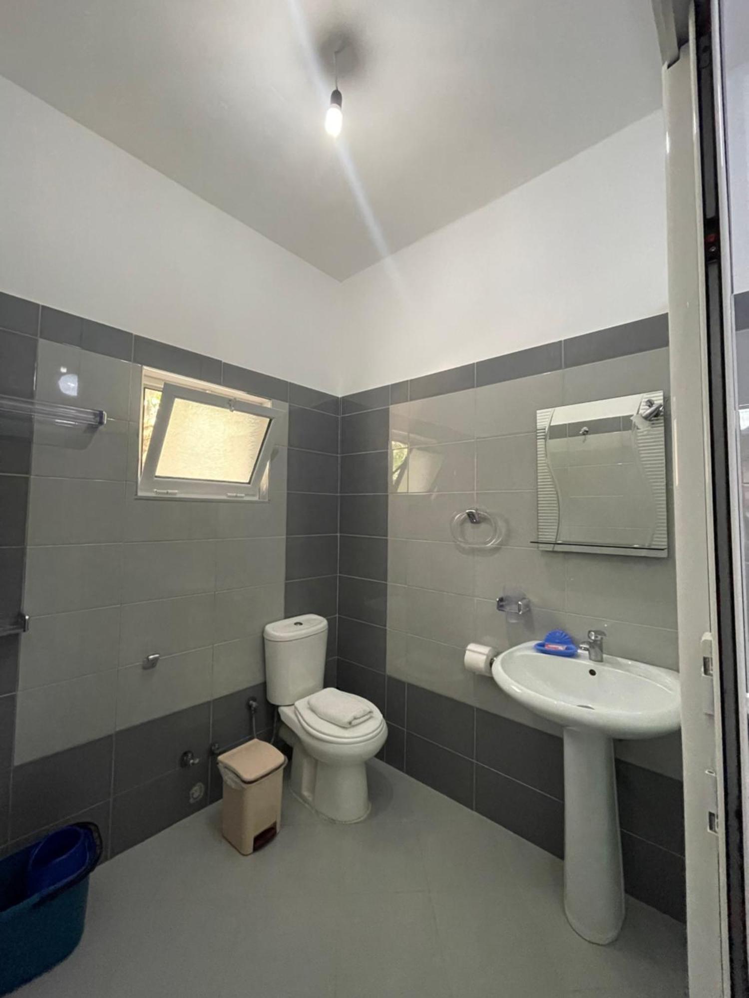 Keivi Guesthouse Sarande Exterior photo