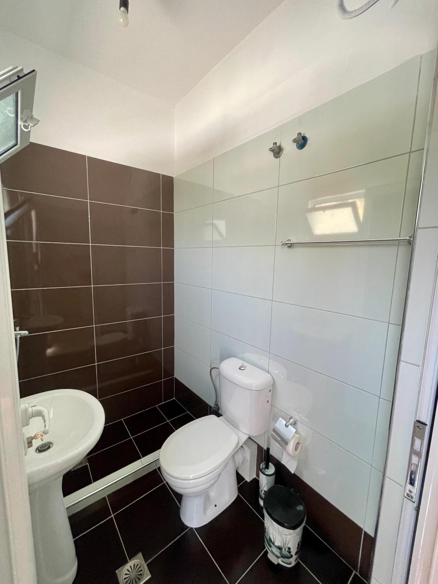 Keivi Guesthouse Sarande Exterior photo