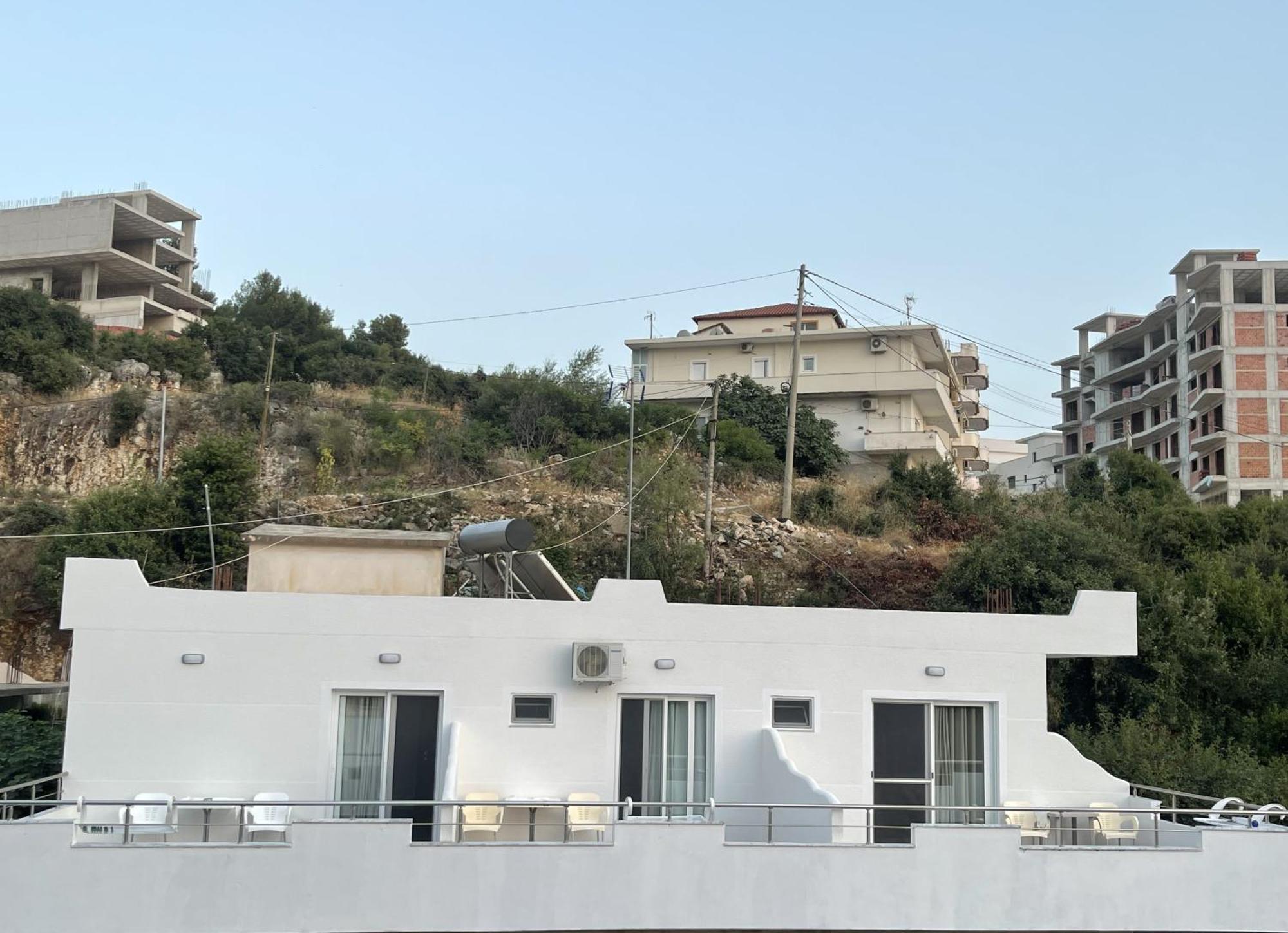 Keivi Guesthouse Sarande Exterior photo